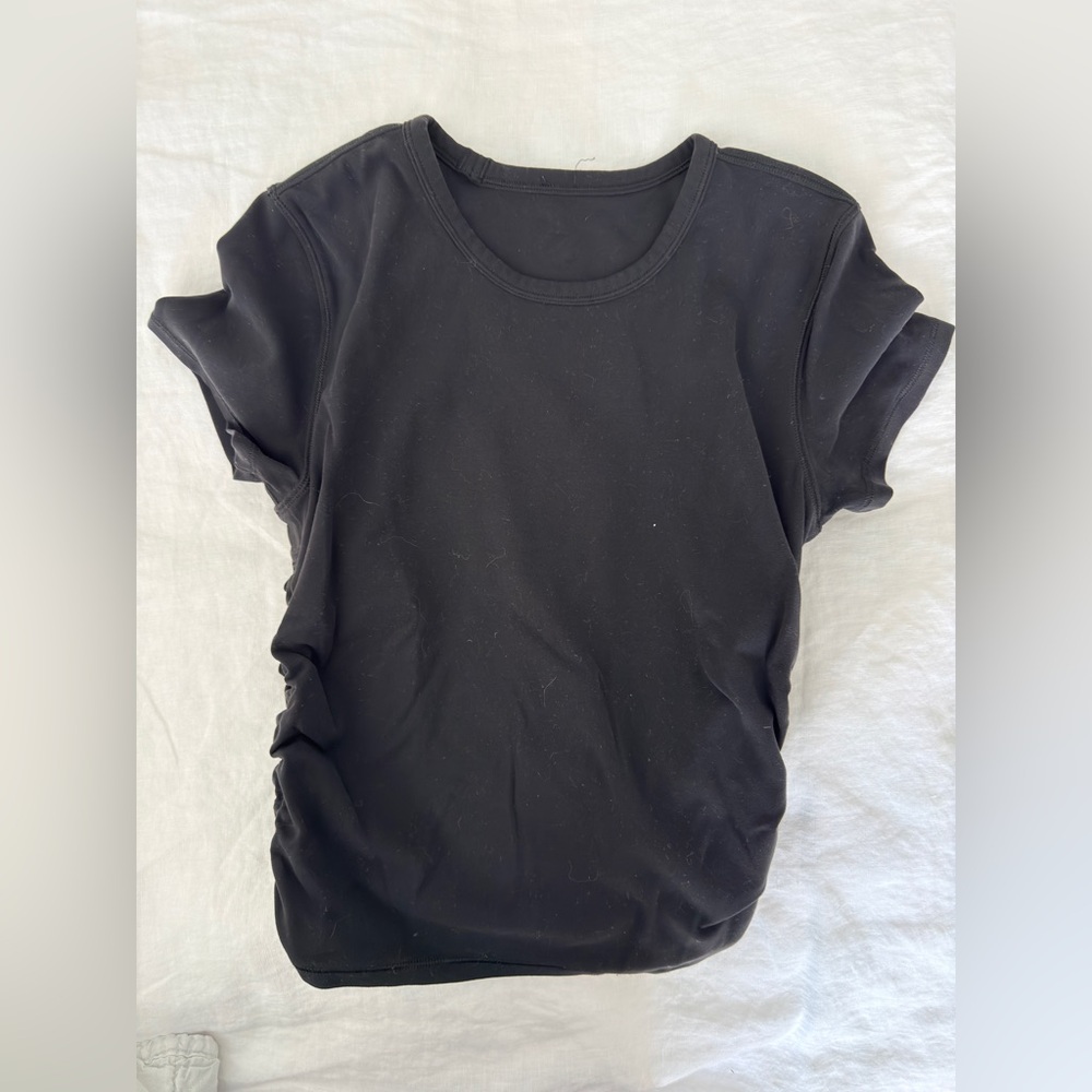 All it takes Nulu short sleeve tee